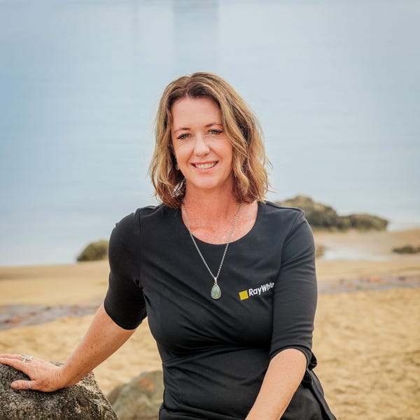 Sara Bickle Ray White Rural Agnes Water AGNES WATER