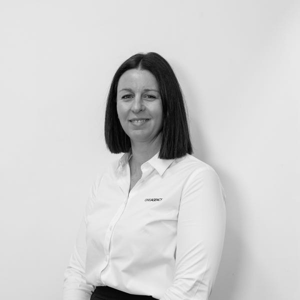 Jess Paget Lindy Harris Real Estate Singleton