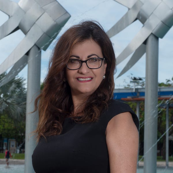 Terri Knight Cairns Knight Realty EARLVILLE