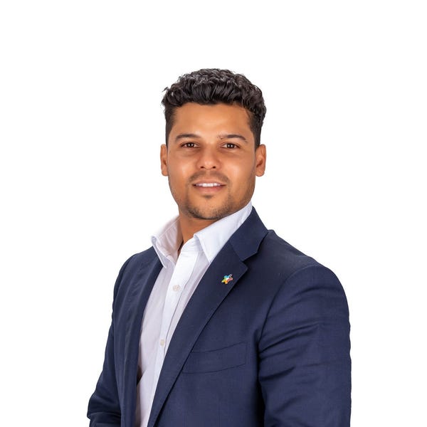 Deen Zane Professionals Taylors Lakes