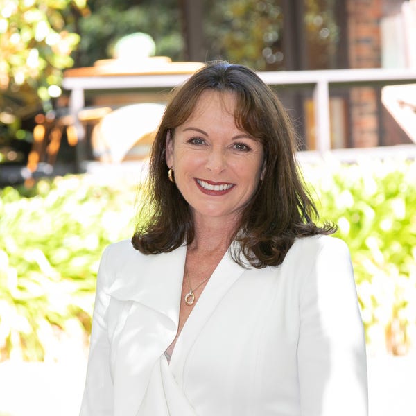 Dawn Danton S'avance Real Estate RLA 302170