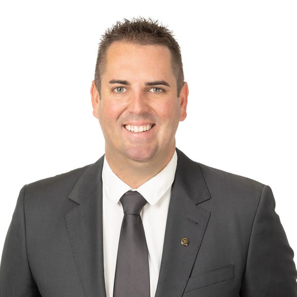 GRANT SMITH CENTURY 21 Grant Smith Property Sunshine Coast