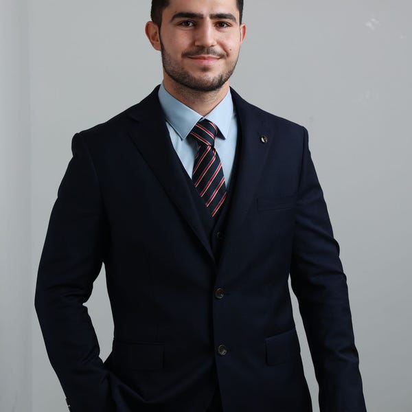 Adam Hosseini