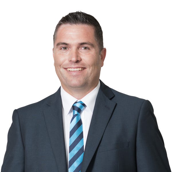 Derek Worthington