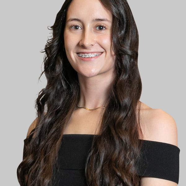 Stefanie Woods