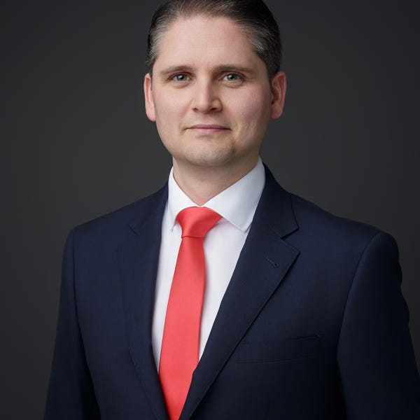 Robert Nakos