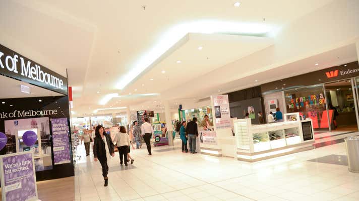 Bonds Outlet - Endeavour Hills Shopping Centre