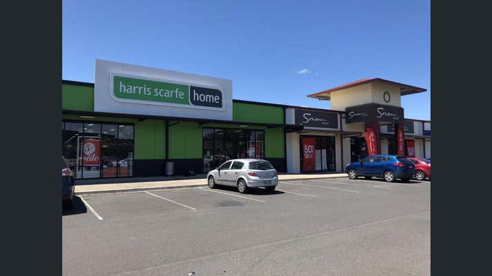 Harris Scarfe, Geelong: Waurn Ponds and Market Square stores to stay open