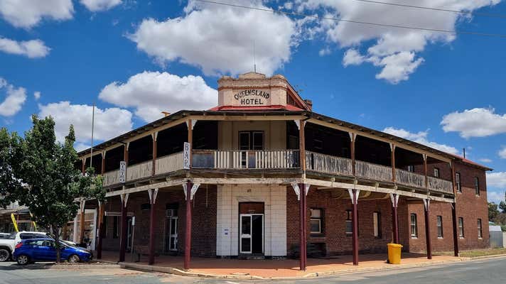 Sold Hotel, Motel & Leisure Property at 76 Queen Street, Barmedman, NSW ...