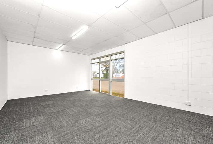 10-12 Keane Street Currajong QLD 4812 - Image 12