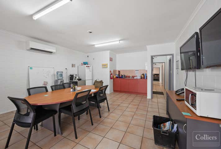 4/661 Ingham Road Mount St John QLD 4818 - Image 14