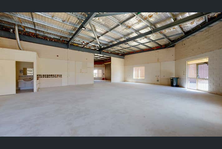 46 Farrall Road Midvale WA 6056 - Image 9