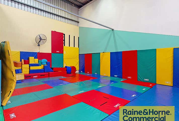 2/983 South Pine Road Everton Hills QLD 4053 - Image 3