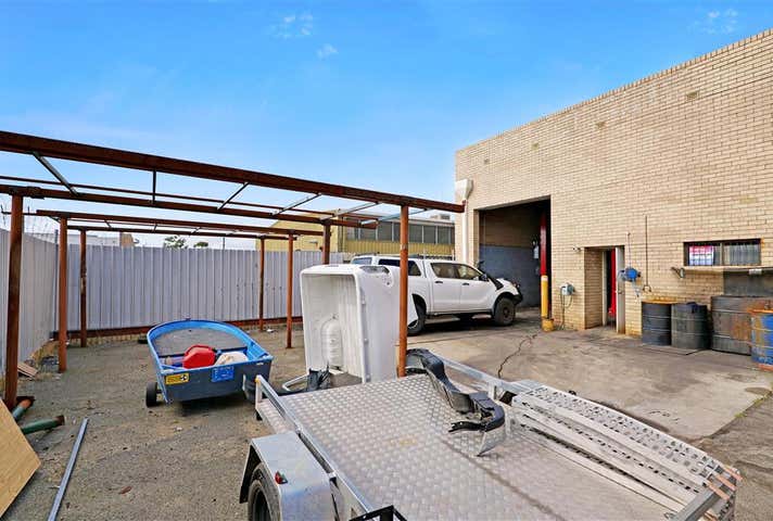 4/11 Prindiville Drive Wangara WA 6065 - Image 12