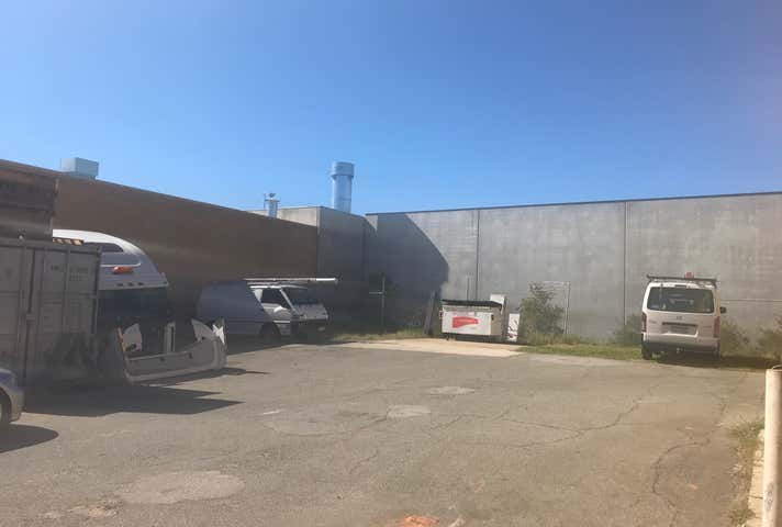 Unit 5, 54 Attwell St Landsdale WA 6065 - Image 5