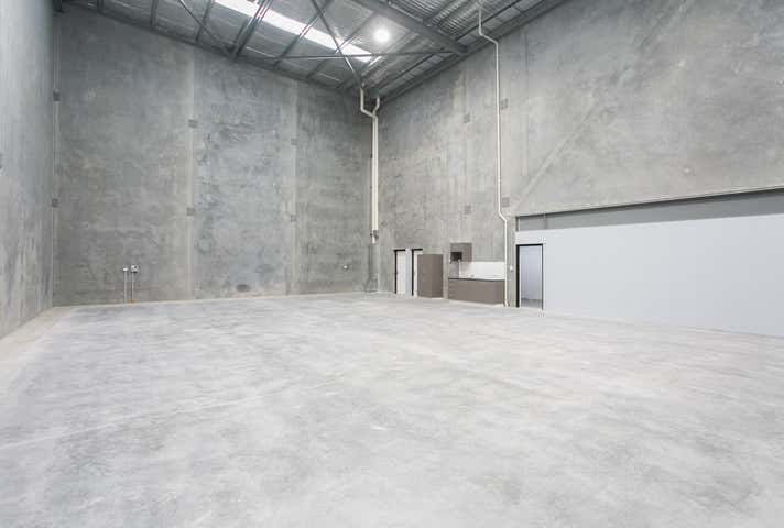 16 Brewer Road Canning Vale WA 6155 - Image 16