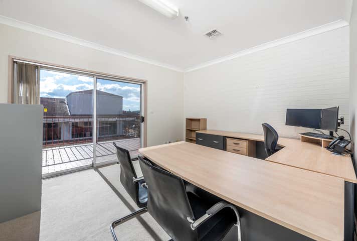 6/236-242 Cowlishaw Street Greenway ACT 2900 - Image 3