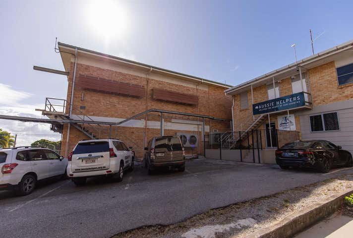 37 Goondoon Street Gladstone Central QLD 4680 - Image 9