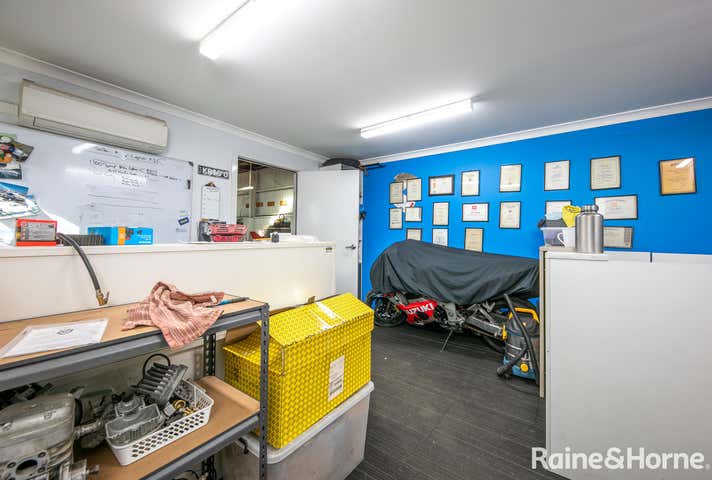 4/16-18 Sussex Court Sunbury VIC 3429 - Image 7