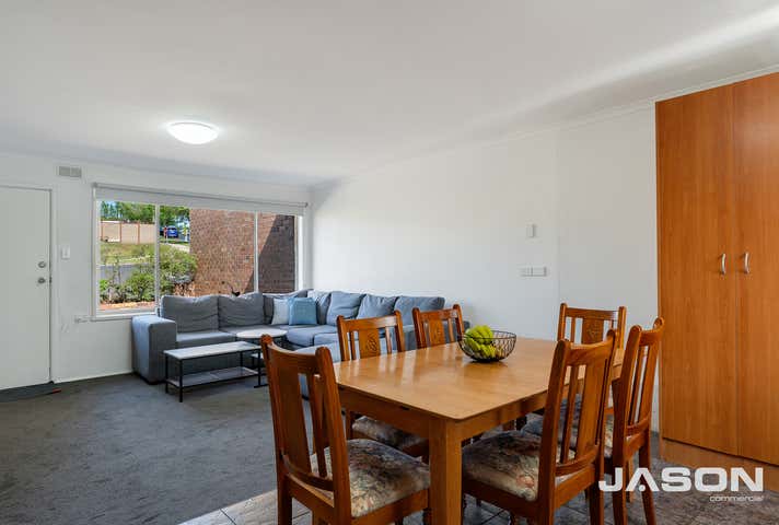 282 Carrick Drive Gladstone Park VIC 3043 - Image 13