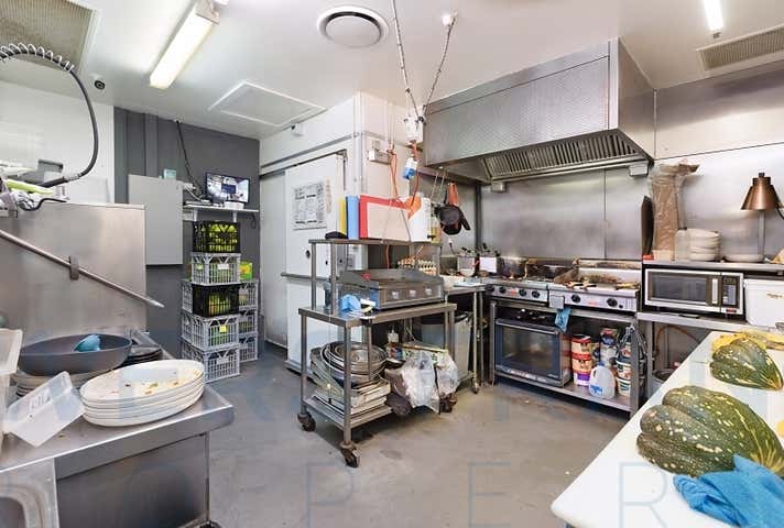 7/110 Marine Parade Coolangatta QLD 4225 - Image 11