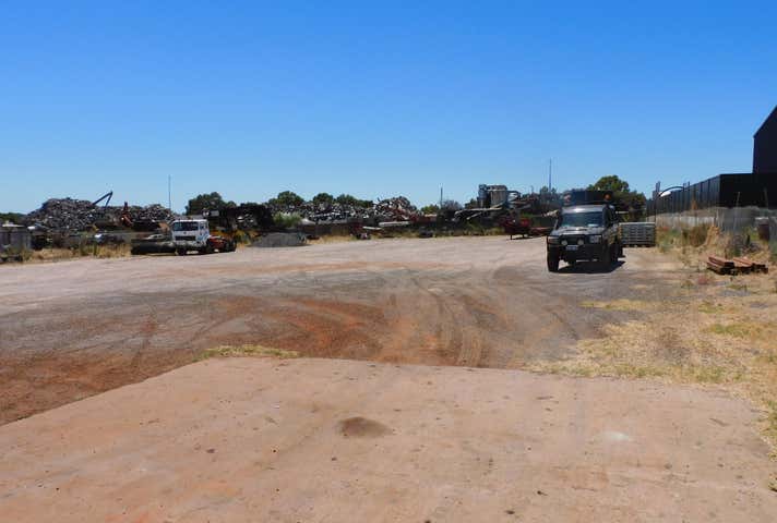 10 Browning Road Armadale WA 6112 - Image 4