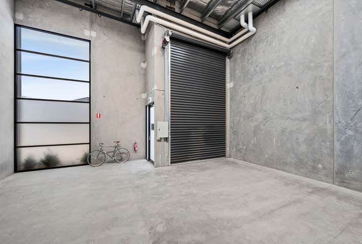 14/7 Seaside Parade North Shore VIC 3214 - Image 4