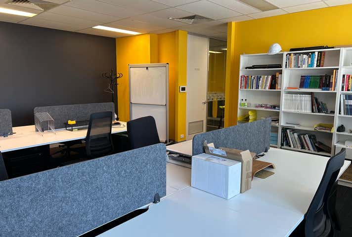 2/100 Railway Road Daglish WA 6008 - Image 11