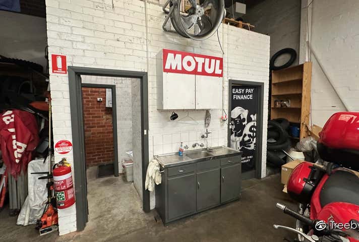 8A Olive Grove Ringwood VIC 3134 - Image 6