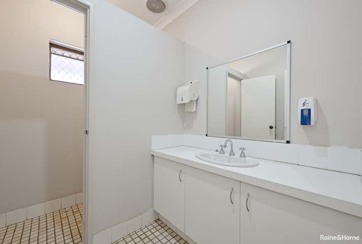 B, 23 Chalgrove Avenue Rockingham WA 6168 - Image 10