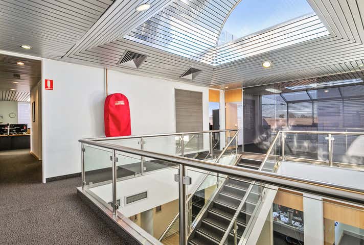 35 Peel Road O'Connor WA 6163 - Image 13