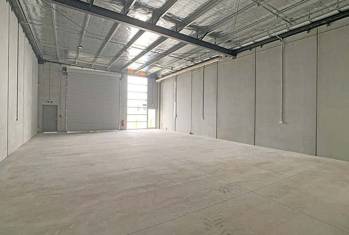 2/14 Icon Drive Delacombe VIC 3356 - Image 3