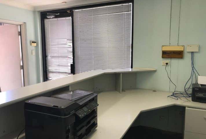 6/8 Corbusier Pl Balcatta WA 6021 - Image 4