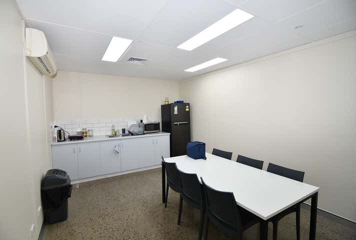 Suite 7, 51 Sturt Street Townsville City QLD 4810 - Image 9