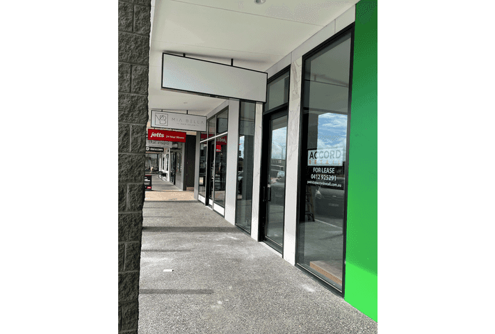 Cranbourne West Shopping Centre, 665-685 Hall Road, Cranbourne West VIC 3977 - Image 4