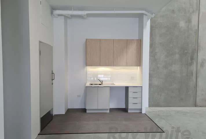 1/300 Lavarack Avenue Pinkenba QLD 4008 - Image 3