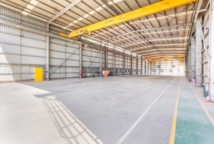 393-409 McLaughlin Street Parkhurst QLD 4702 - Image 2