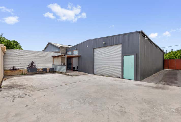 30 Lambert Avenue Newtown VIC 3220 - Image 13