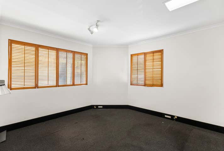 2/128 Bowen Street Spring Hill QLD 4000 - Image 3