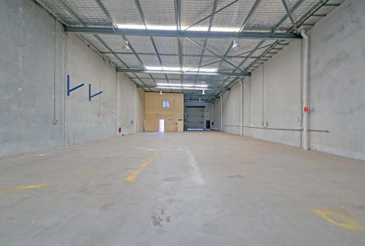 4,2-6 Tulloch Way Canning Vale WA 6155 - Image 5