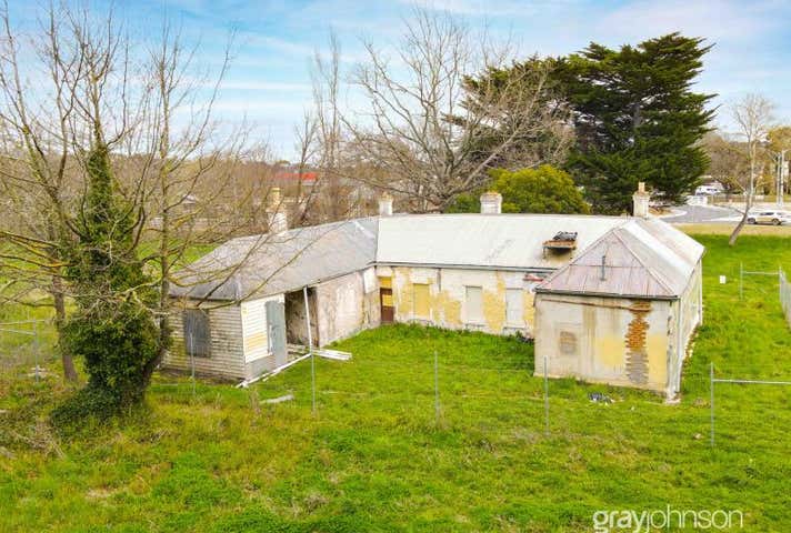 1 Kilmore Road Gisborne VIC 3437 - Image 8