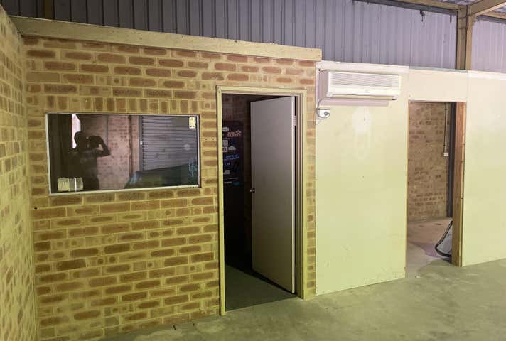 1/33 Gillam Drive Kelmscott WA 6111 - Image 14