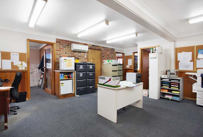 65 Aberglasslyn Road Aberglasslyn NSW 2320 - Image 16