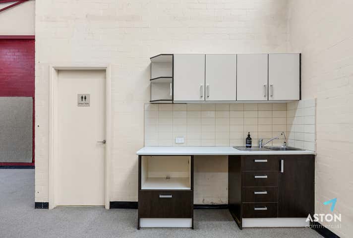 3 & 5/670 Waterdale Road Heidelberg West VIC 3081 - Image 6