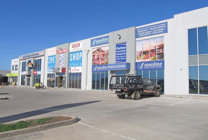 Unit 4, 29 Westwood Drive Ravenhall VIC 3023 - Image 2