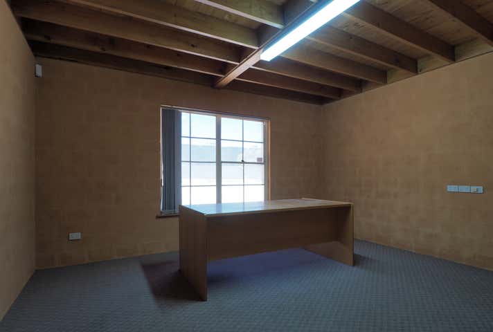 8 Action Place Wangara WA 6065 - Image 7