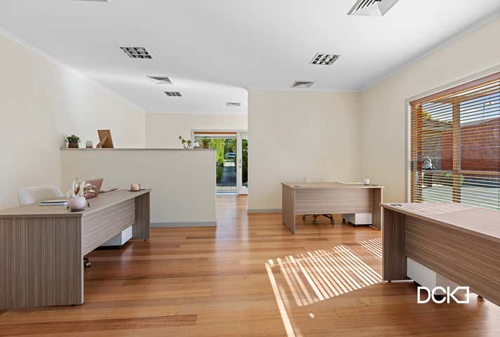 67  & 67a Wills Street Bendigo VIC 3550 - Image 9