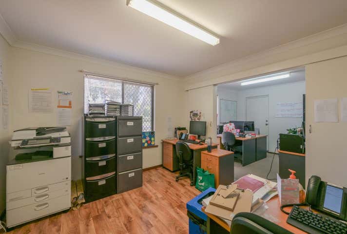 8 Baralda Court Rockingham WA 6168 - Image 16