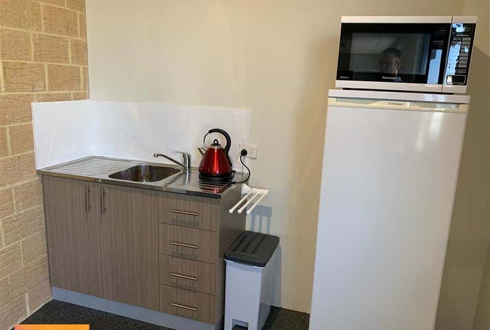 1/19 Purser Loop Bassendean WA 6054 - Image 11