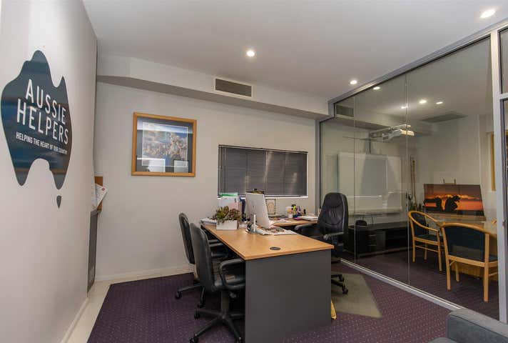 37 Goondoon Street Gladstone Central QLD 4680 - Image 3